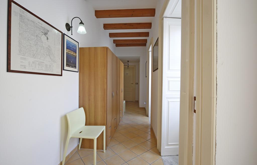 Ortigia Camere Con Vista Da Giulio B&B Syracuse Bagian luar foto